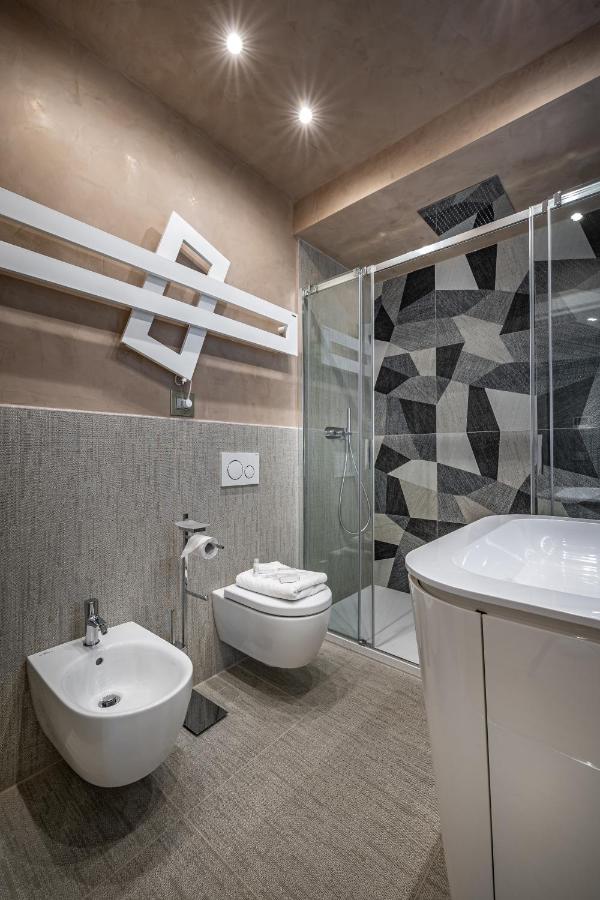 Yid Capo Di Mondo Luxury Apartment In Firenze Esterno foto