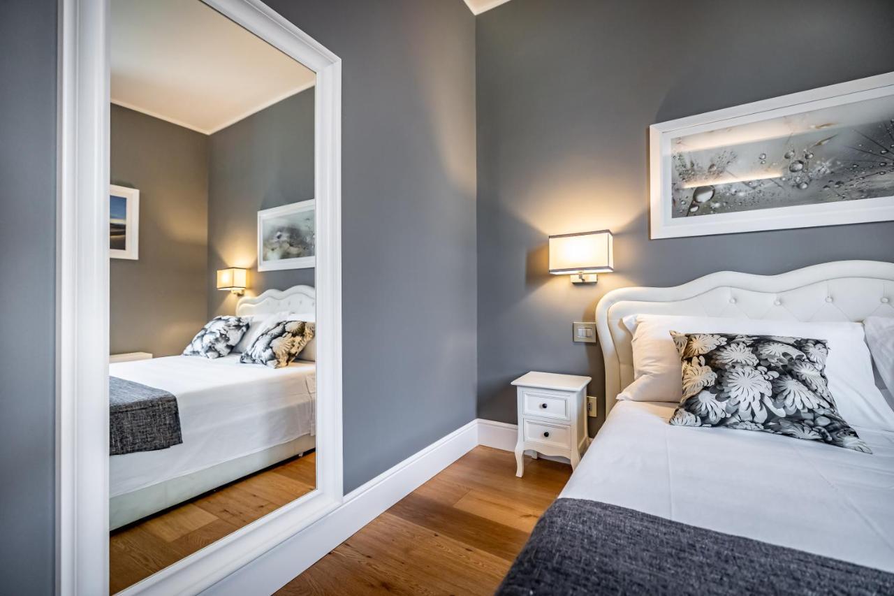 Yid Capo Di Mondo Luxury Apartment In Firenze Esterno foto
