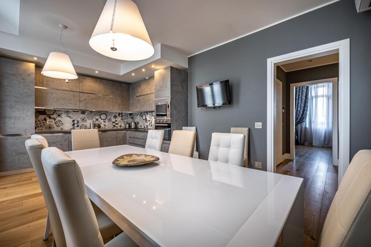 Yid Capo Di Mondo Luxury Apartment In Firenze Esterno foto