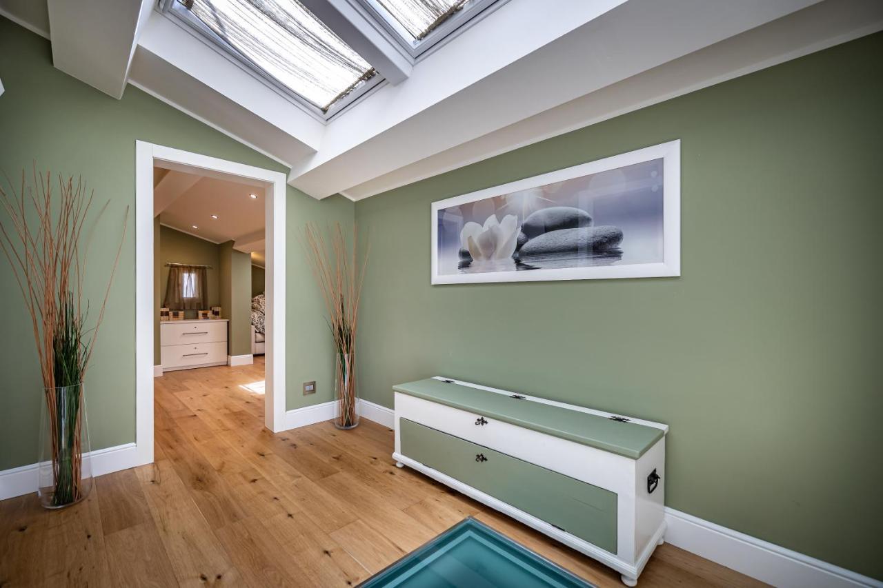 Yid Capo Di Mondo Luxury Apartment In Firenze Esterno foto
